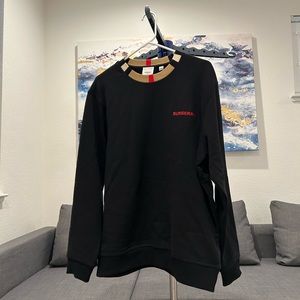 BURBERRY Black Check Collar Sweater